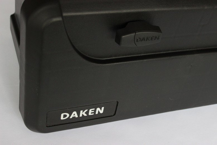 Skrzynka narzędziowa DAKEN 82203 BLACKIT 750x300x355mm 50,6l z uchwytami mocującymi